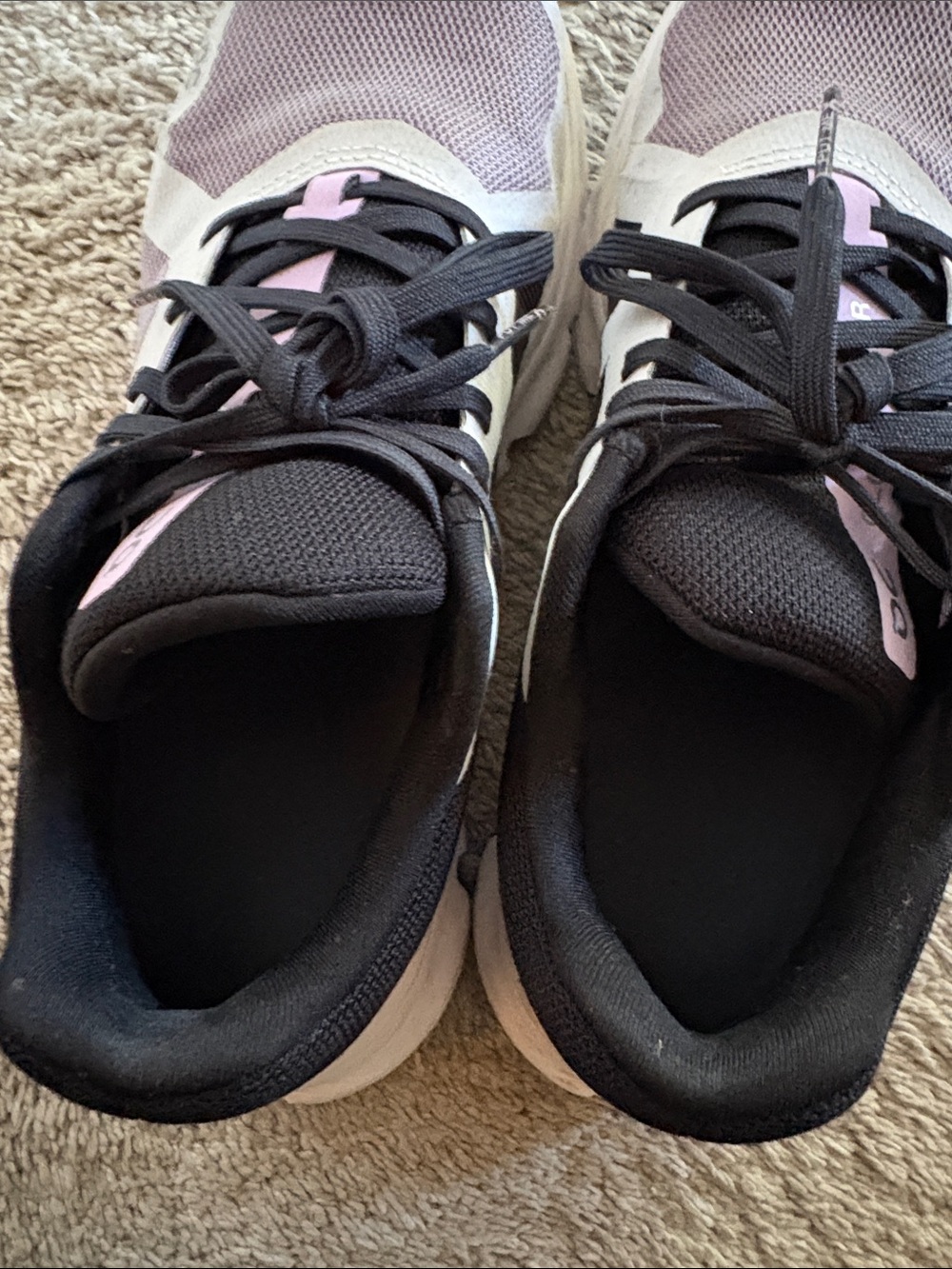 On Running Women’s Light Pink and White Running Shoes - Picture 4 of 6
